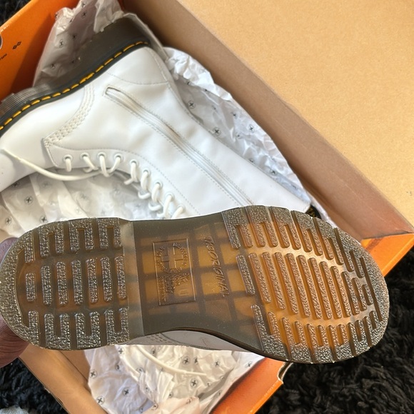 WOMENS DR MARTENS 1914 VONDA LEATHER MID CALF BOOTS - WHITE - Picture 4 of 5